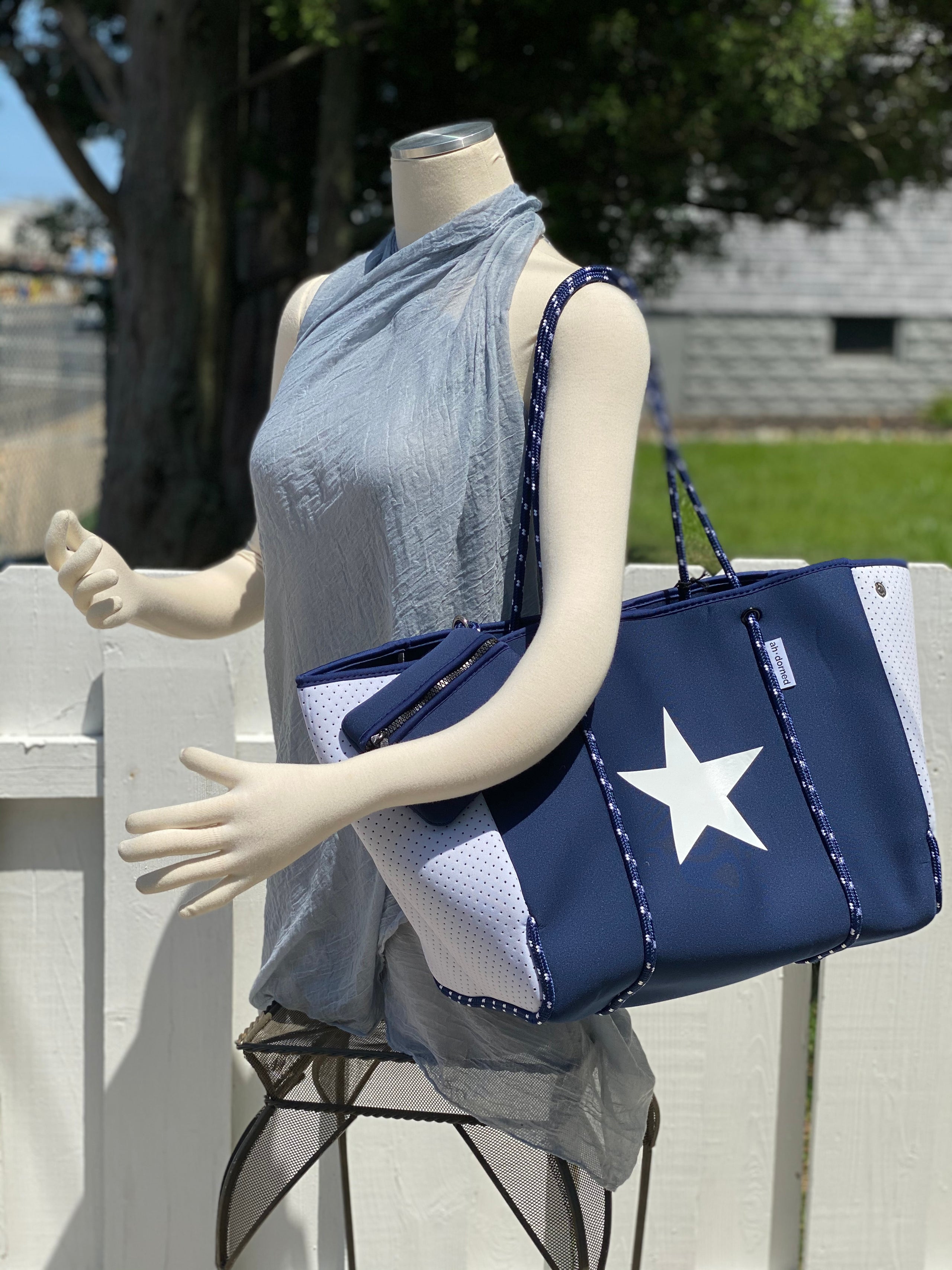 Ahdorned tote outlet